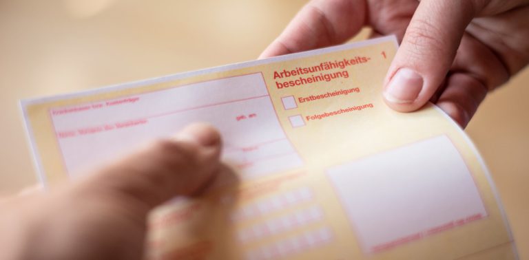 Sich bei einer Krankschreibung richtig verhalten: Dos und Don’ts!